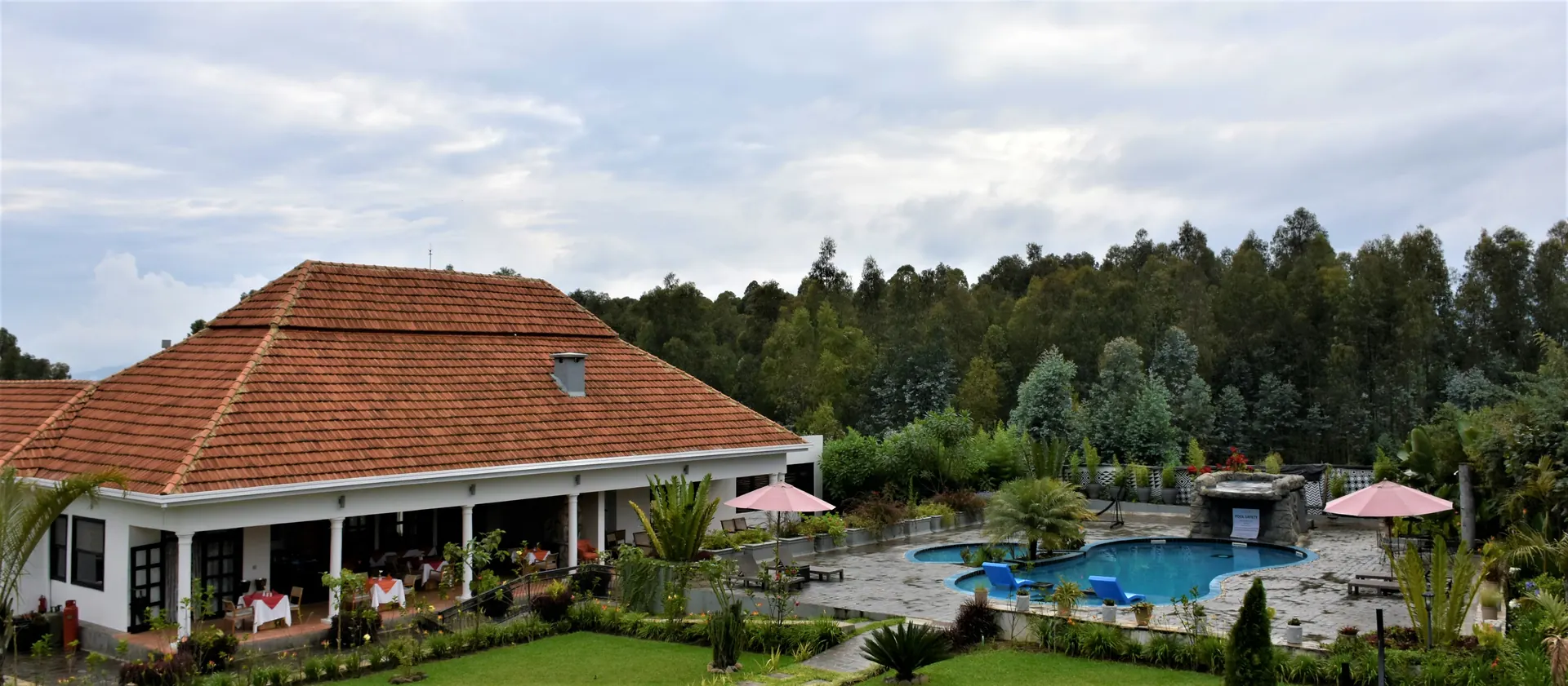 Luxury safari lodge stay in Rwanda